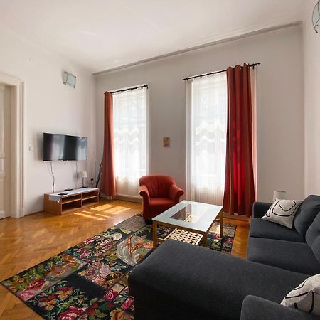 Citypark Classic Downtown Apartment Boedapest Buitenkant foto